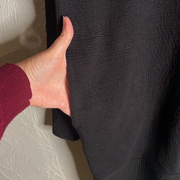 183. Lululemon Call for Cozy Dress size 6 in black - Picture 8 of 10